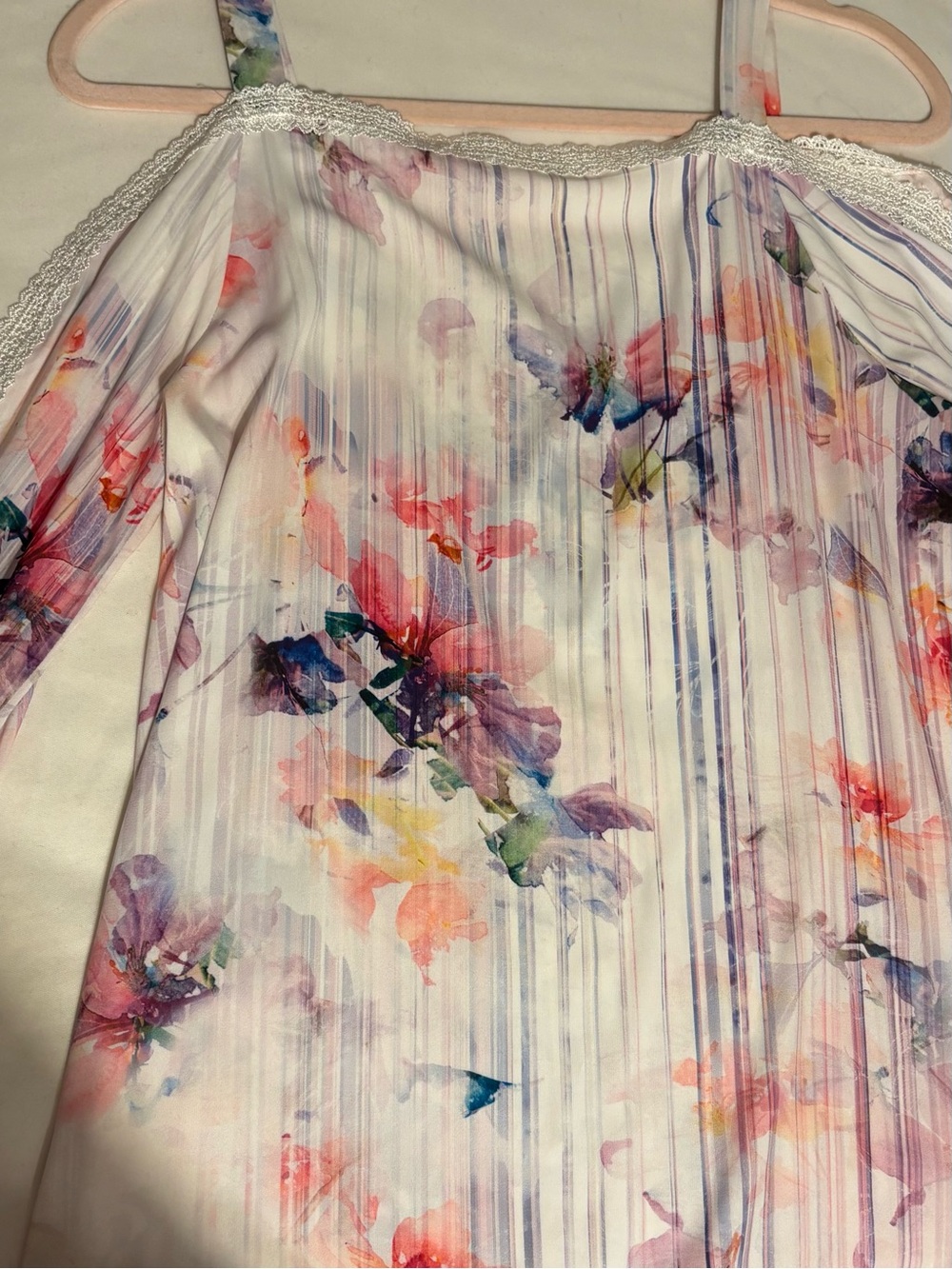 Tahari Floral Pleated White Multicolor Sleeveless Top